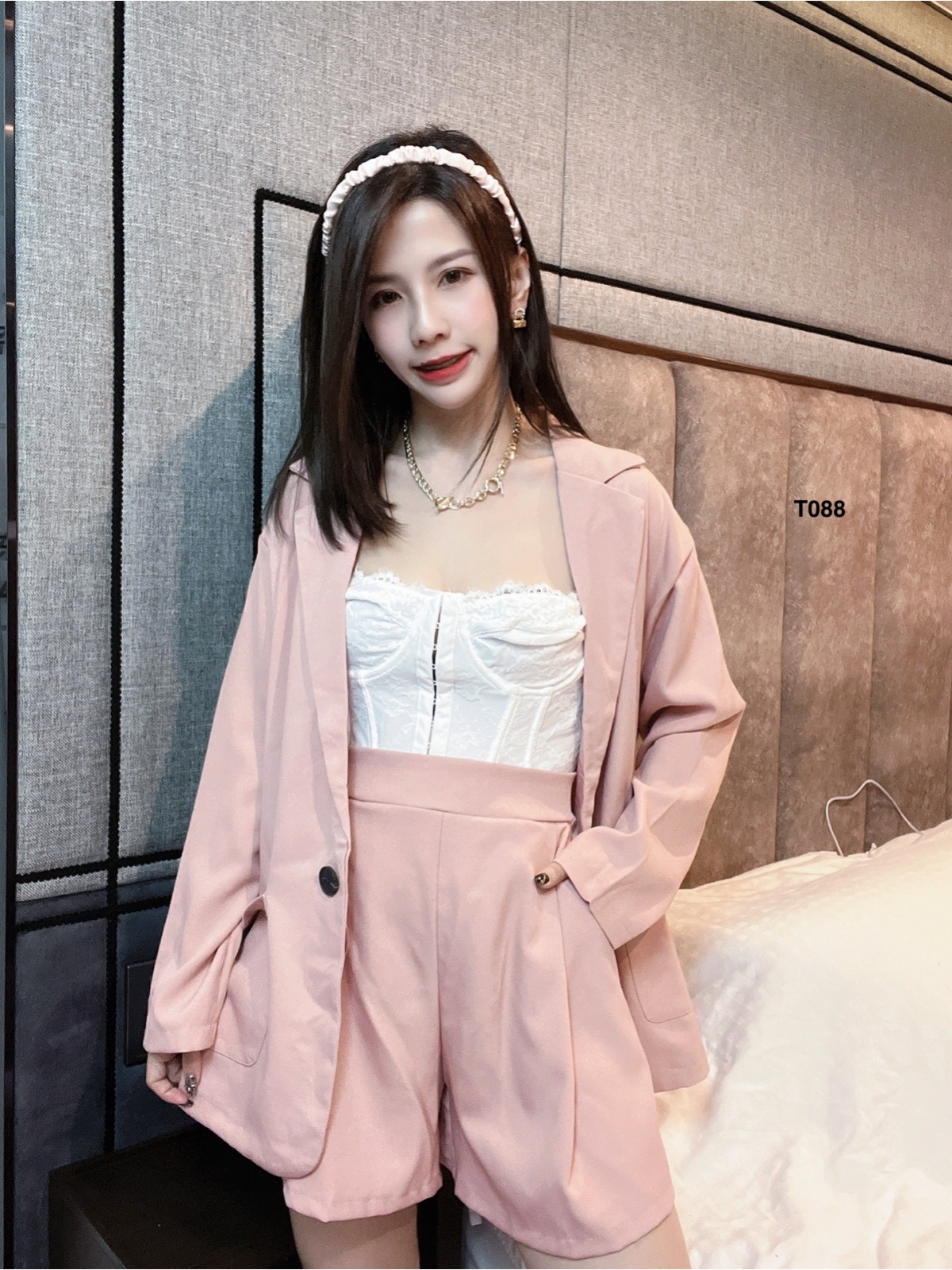 70568517-2da0-42e8-83bc-21455ba27e3a