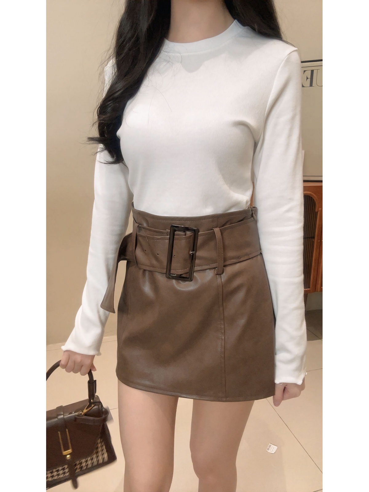 b8b20287-e3d0-415f-8340-a66b4628712d